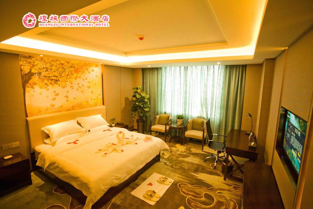 Huangzu International Hotel Huaihua Exteriér fotografie